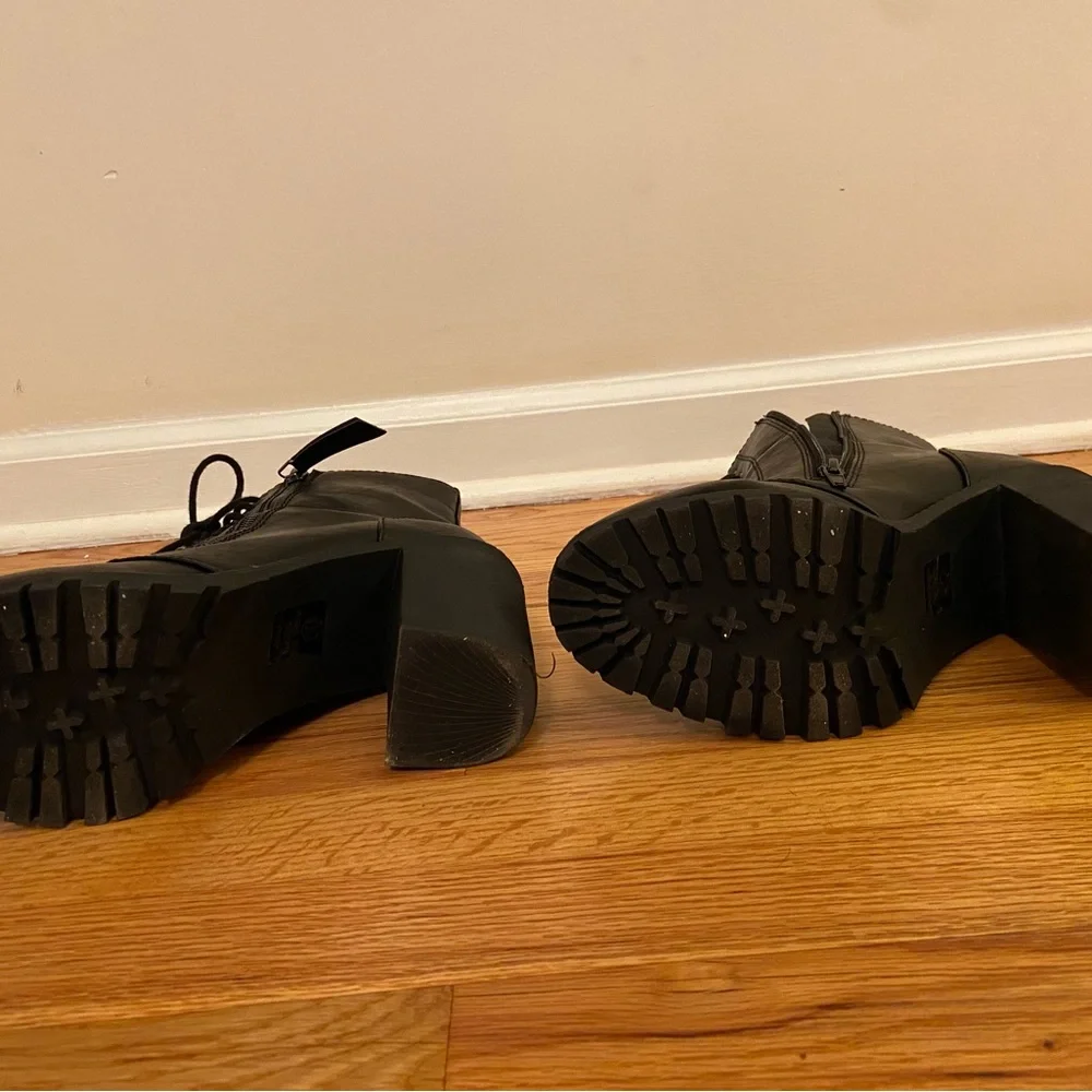 Soda Heeled Black Combat Boots - Picture 5 of 9